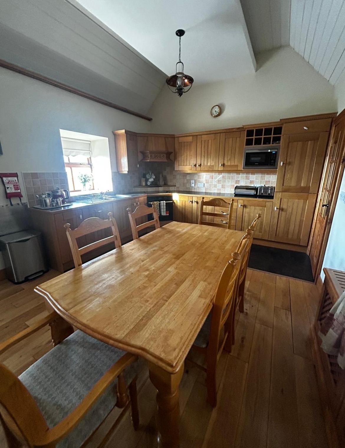 Yewwood Cottage 纽里 外观 照片